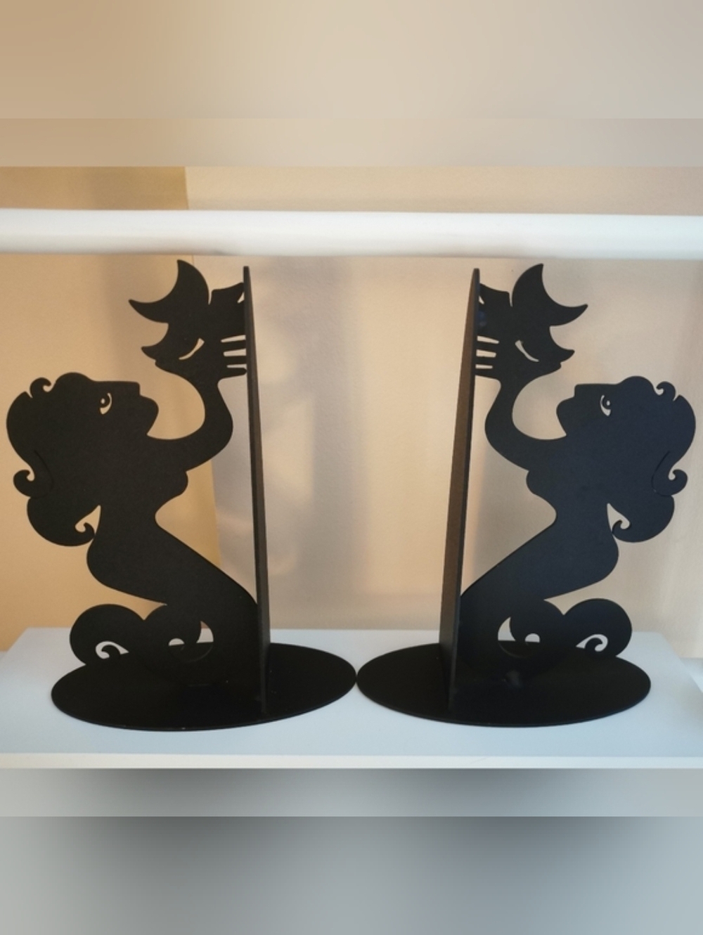 Siren Bookends